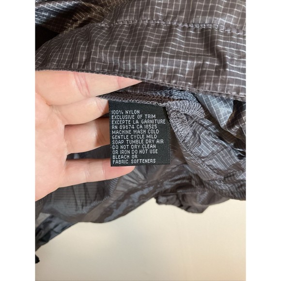 Mountain HardWear Women’s 14 Windbreaker 1/4 Zip Black Nylon Performance - Picture 6 of 10